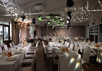 Фото №2 зала Времена года в Зеленом городе