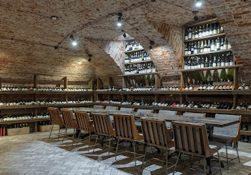 Фото №2 зала Негрони Бар&Энотека