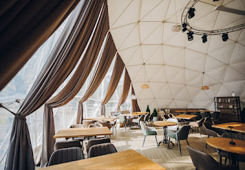 Фото №3 зала Ривер Глэмпинг