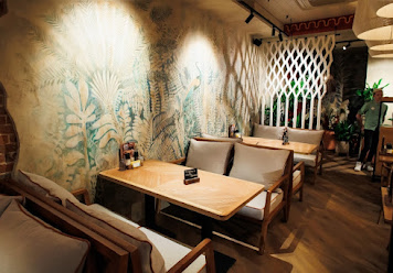 Фото №8 зала Хачапури и Вино на Молодёжном