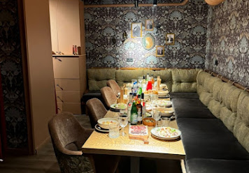 Фото №2 зала Барбамбия Шампури